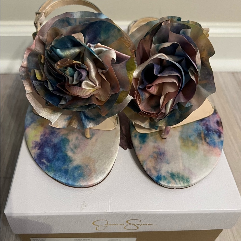 Jessica Simpson—Kirah Sandal| Pink Tie Dye| Satin Fabric/Bloom Sandal| 7.5| NEW